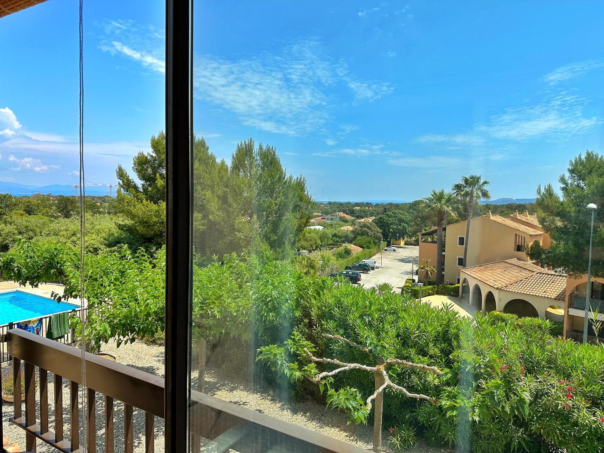 Grand Studio Avec Piscine Presqu'Ile De Giens Hyeres Exterior photo